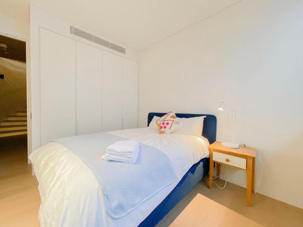 Pyrmont Town House Homestay Sydney Exterior photo